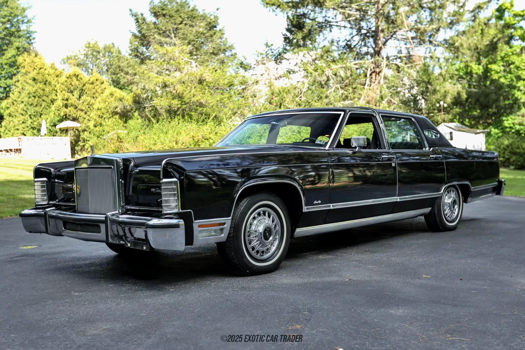 Image of Lincoln Continental
